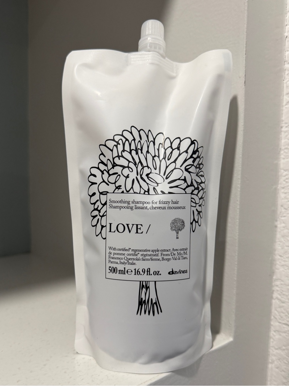 Davines LOVE Smoothing Shampoo - New 500ml
